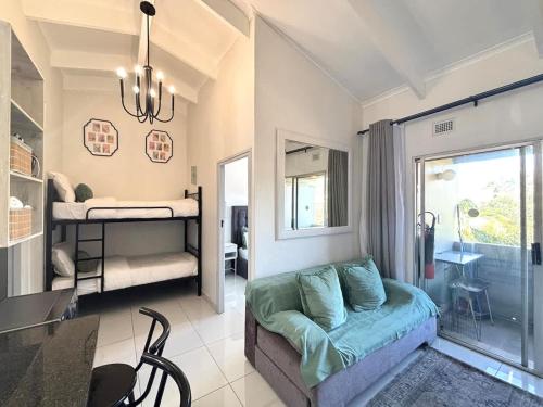 Salt Rock Ocean Breeze Suite - Sleeps 4 in Ballito