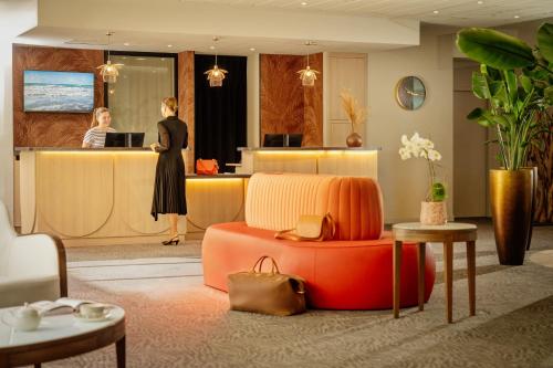 ล็อบบี้, Hotel de la Baie - Thalassotherapie PREVITHAL in กร็องวีล