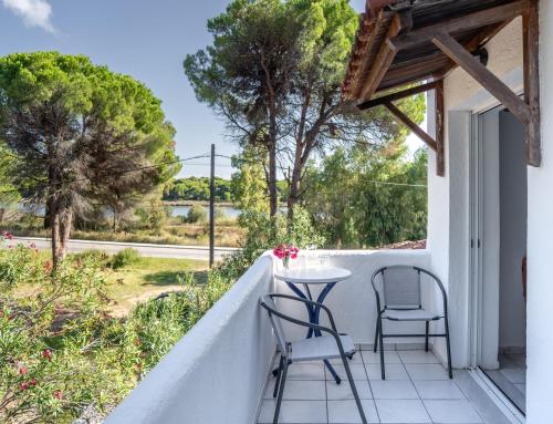 Villa Nikos Koukounaries 3
