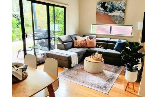 . Seaside Villa Oasis - Pool & Wi-Fi