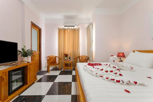 room detail thumbnail 0