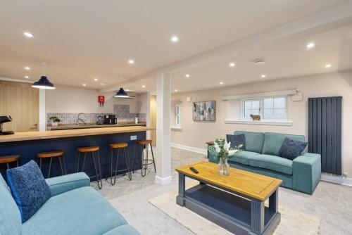 Modern 4 Bedroom Apartment, Edinburgh. in 達爾基斯