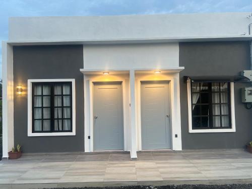 Exterior view, De Rooma KLIA Roomstay near Paya Indah Wetlands (Dengkil)