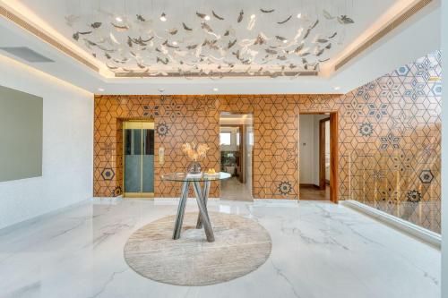 Signature Palm Villa Ultra-Luxury 6 BDR Retreat - image 11