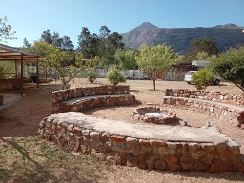 Supanti aplinka, A Rustic and Reflective Nature Getaway in Greyton in Greitonas