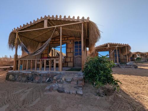設施, Raha Camp in 紐維巴水濱
