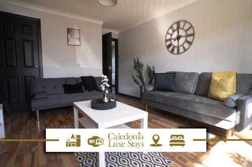 3 BDR House By Caledonia Luxe Stays Short Lets & Serviced Accommodation Alloa gîte à louer Alloa