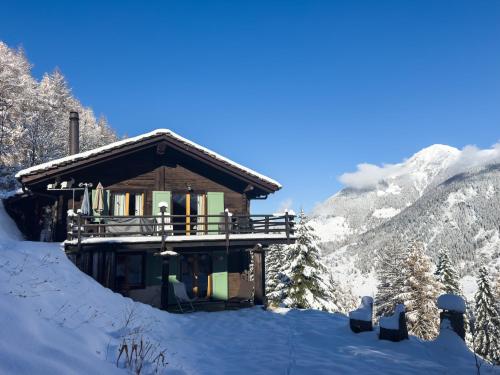 Viesnīcas āriene, Chalet les Mélèzes - Typique, terrasse & cheminée (Chalet les Melezes - Typique, terrasse & cheminee) in Liddes