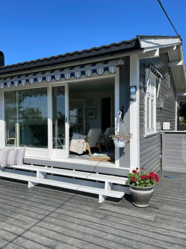 A szálláshely kívülről, Cozy Cabin With Sea View And Two Terraces in Tjome