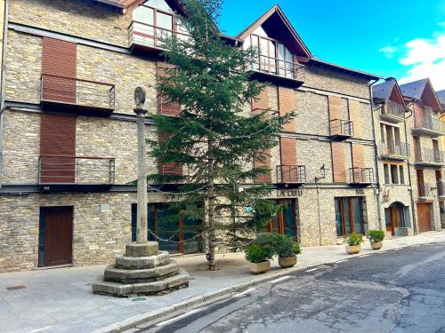 Hotel La Creu by RdA Hotels - Ainet de Besan