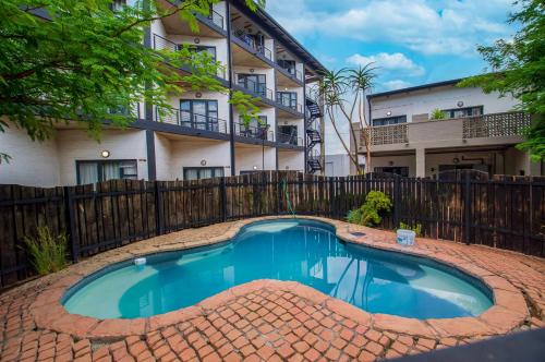 Craftmanship Apartment with WiFi , Heater and parking, Germiston