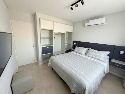 Departamento con Pileta Climatizada y Cochera en Pinamar - image 2