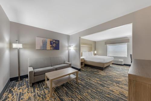 Best Western Plus Killeen/Fort Hood Hotel & Suites - image 12