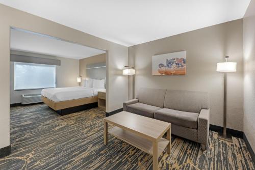 Best Western Plus Killeen/Fort Hood Hotel & Suites - image 9