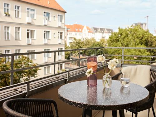 Numa Berlin Novela - image 6