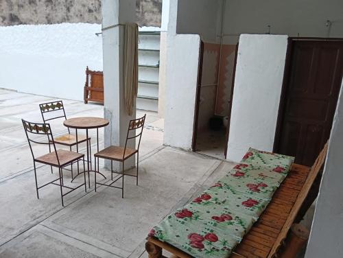 Casa familiar con piscina privada in Agua de Dios