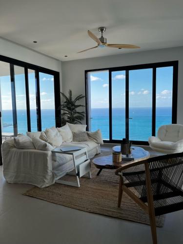 In the Blue Sky - Spectacular view home in Cay Bay