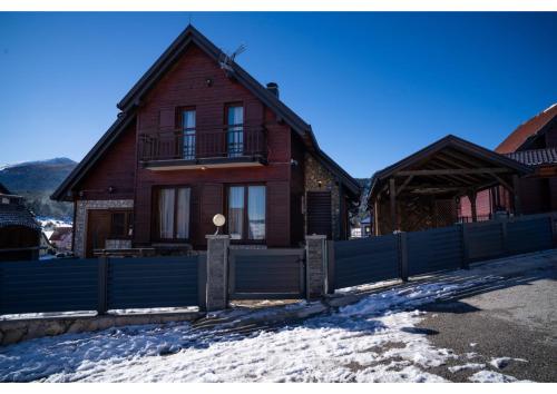 Holiday home Maša - Kupres (Holiday home Masa - Kupres) in Kupres