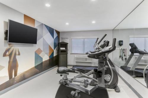 Super 8 by Wyndham Blythe - main image