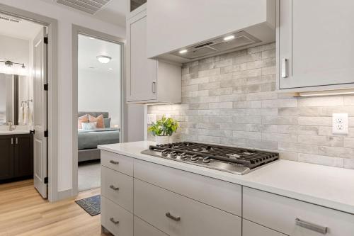 Coastline Cottage townhouse - image 11