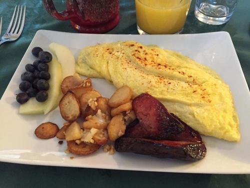 Bourbon Manor Bed & Breakfast Inn