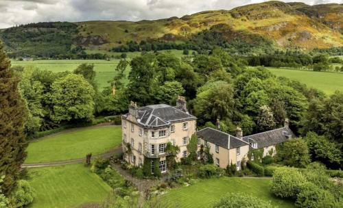 Estate Getaway at Powis House Estate – khách sạn tại Bắc Stirling