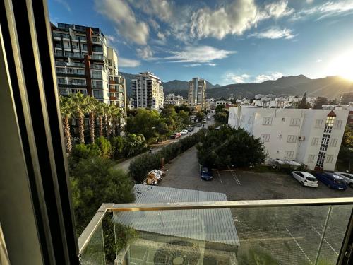 Avrasya site, Luxury one-bedroom apartment in Kyrenia city center in ไคเรเนีย