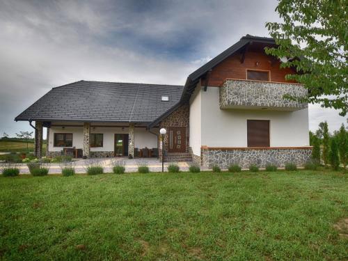 Villa Stone - image 9