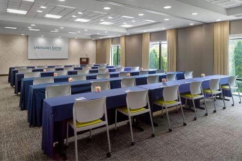 SpringHill Suites Hagerstown - image 13