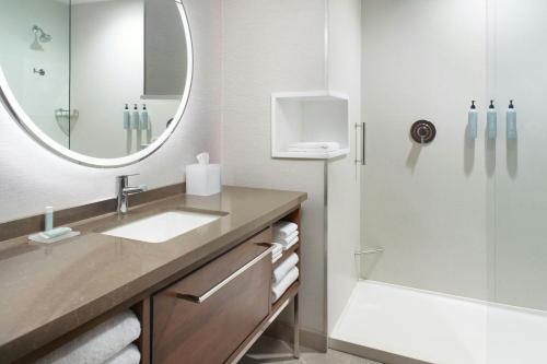 Courtyard by Marriott Atlanta Covington - image 4