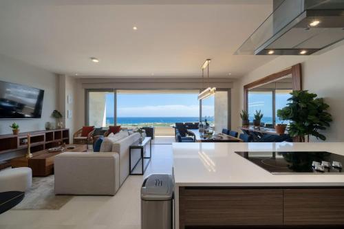 Wonderful 2BR Condo with Ocean and Arch Views in Cabo San Lucas, Mexico
