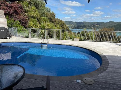 Peldbaseins, Kings View Lodge in Vangaroa