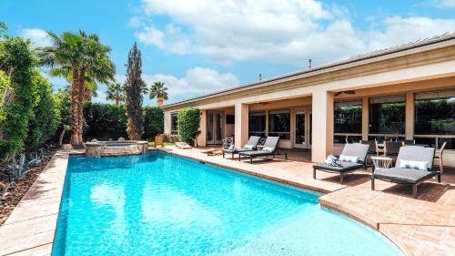 5mins from Coachella Fields Casa del Sol by AvantStay in Indio, USA