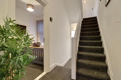 Portsmouth Contractor House in Portsmouth