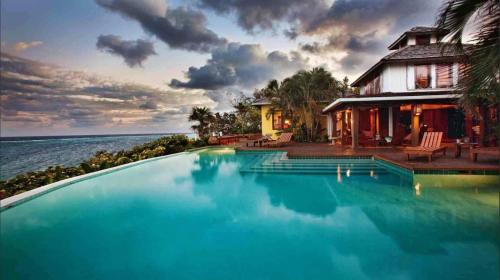 Fuego Del Mar Oceanfront Luxury Villa on Private Estate – khách sạn tại Milton Bight