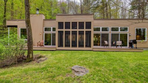 設施, Secluded Modern Enclosed Patio Forest Views Woodland Zen by AvantStay in 斯托克布里奇