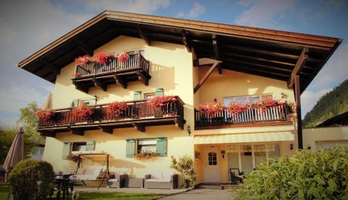 Alpenlandhaus Menardi in Seefeld in Tirol, Österreich