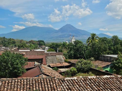 El hostal de Uriel in Comalapa