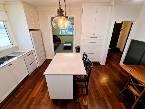 Konyha, Jarrah Cottage in Dwellingup