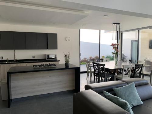 مطبخ, Casa Begonias Hotel mas Villas in Jiutepec