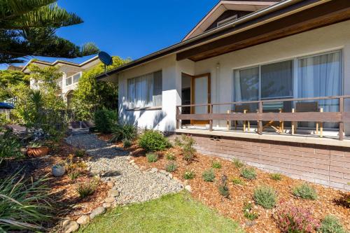 Bermagui Breeze Holiday House in Bermagui