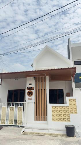 Exterior view, ABK Homestay in Purworejo