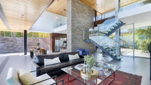 Hollywood Overlook by AvantStay Private Pool Hot Tub Panoramic Views in Los Angeles, USA