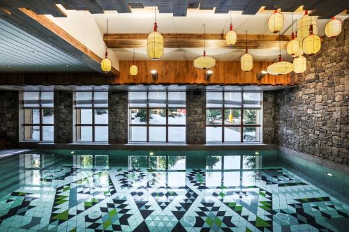 泳池, 樂娛樂酒店&Spa (Le Yule Hotel & Spa) in 瓦勒迪澤爾市中心