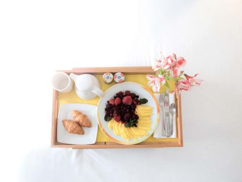 Novotel Athens Hotel - image 2
