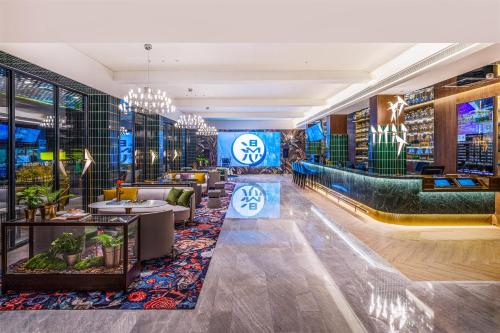 Manxin Hotel Wuhan Yellow Crane Tower Yangtze River Bridge – Wuhan, OH