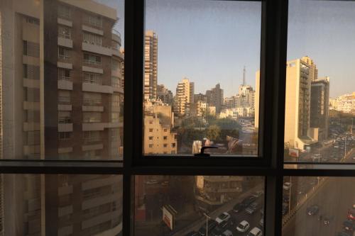 Brown 8 3BR Apt in Sioufi - image 13