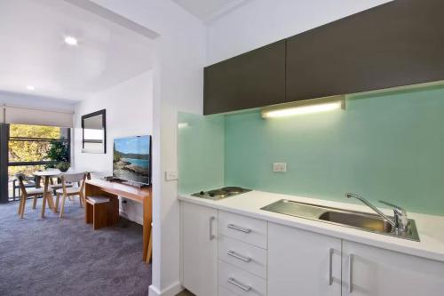 Bay View - The Trio in Lorne