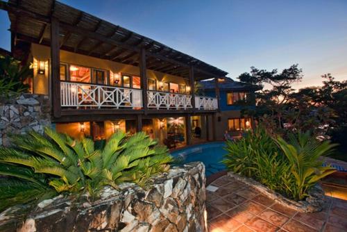 Mariposa del Mar Oceanfront villa with private pool – khách sạn tại Milton Bight