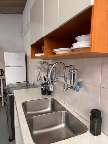 Bếp, Primo`s 2 Suites & Hostel in Buzios